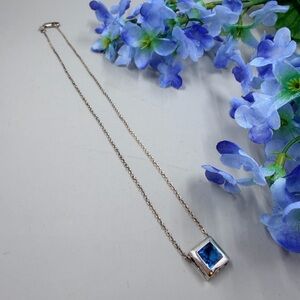 925 Sterling Silver Signed Vintage Blue Crystal Necklace